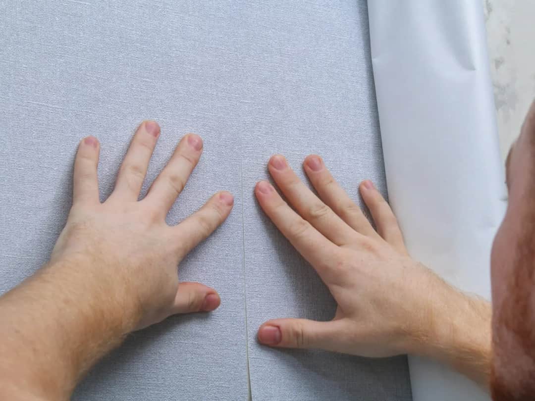 Jak przygotować ścianę pod tapetę, aby uniknąć błędów i problemów