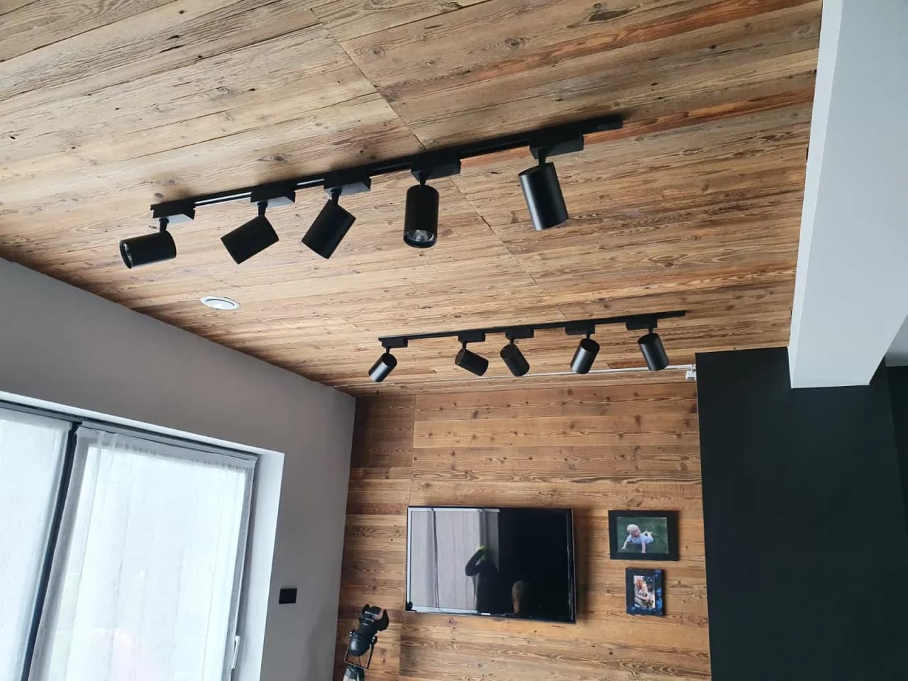 Co na sufit zamiast gładzi? Odkryj alternatywy, które zaskoczą