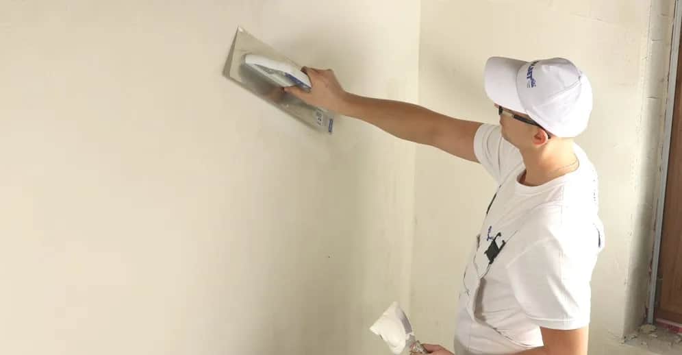 Gładź polimerowa do czego? Odkryj jej zalety i zastosowania w remontach